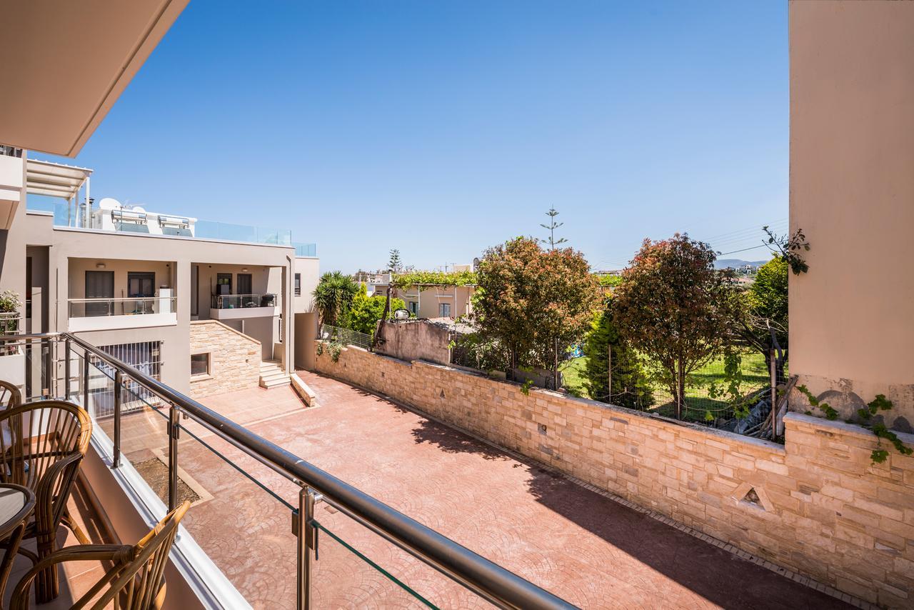 Aequor Luxury Apartments Chrissi Akti Chania Exterior foto